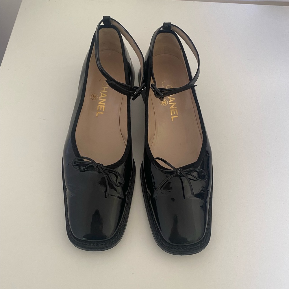 Chanel vintage interlocking CC Ballet Flats